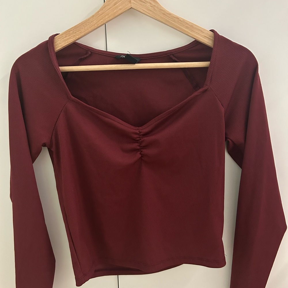 Women's Burgundy Long Sleeve Top